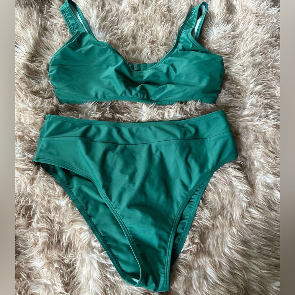 CUPSHE Green Bikini Set